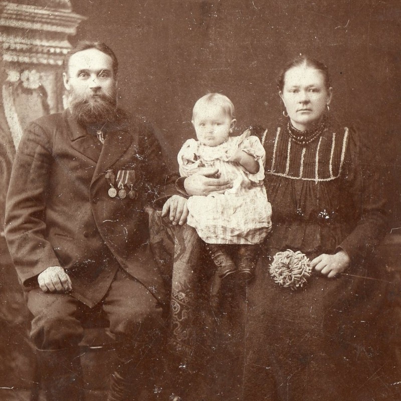 Family photos, medals