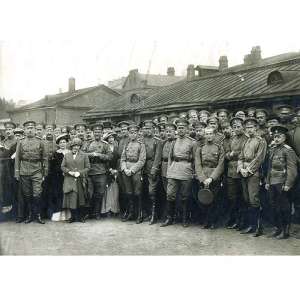 Group photo of officers L-GW Semenovsky regiment before sending it to the front
