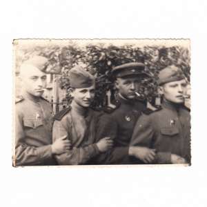 Photo soldiers 206 mortar regiment of the red army, 1945