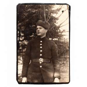 Photo of soldier of the red army with unusual belt