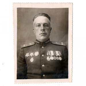 Photo of Lieutenant Colonel of artillery of the red army with the order of Alexander Nevsky