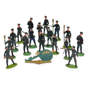 Lot of figurines (soldiers) of the lower ranks of field artillery in the form of 1881.