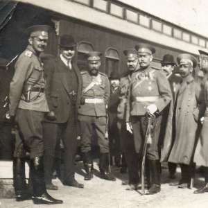 Photo of ranks of staff of the cavalry division of RIA on the station platform