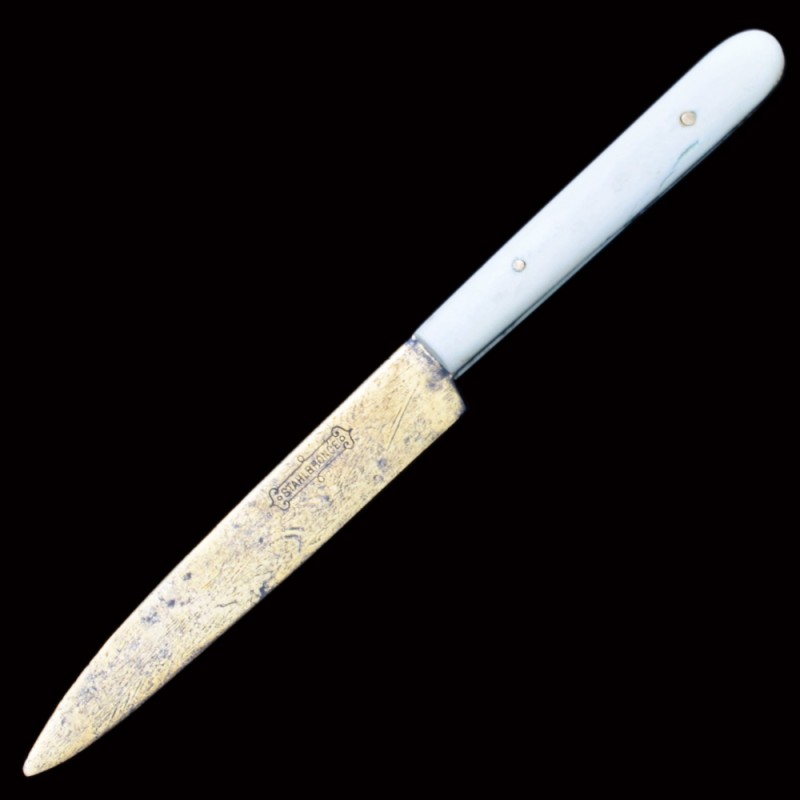 A small knife for opening letters