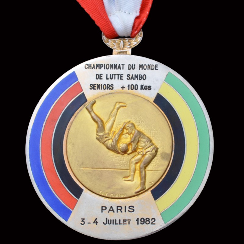 Gold medal of the world champion in Sambo V. Kuznetsov, 1982