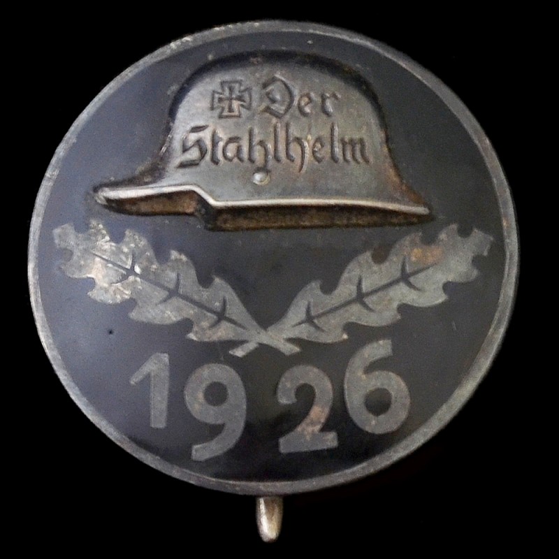 Membership badge of the organization "Steel helmet" with the date, 1926