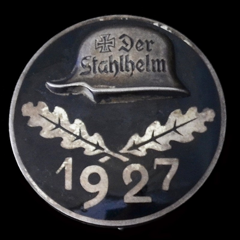 Membership badge of the organization "Steel helmet" with the date 1927