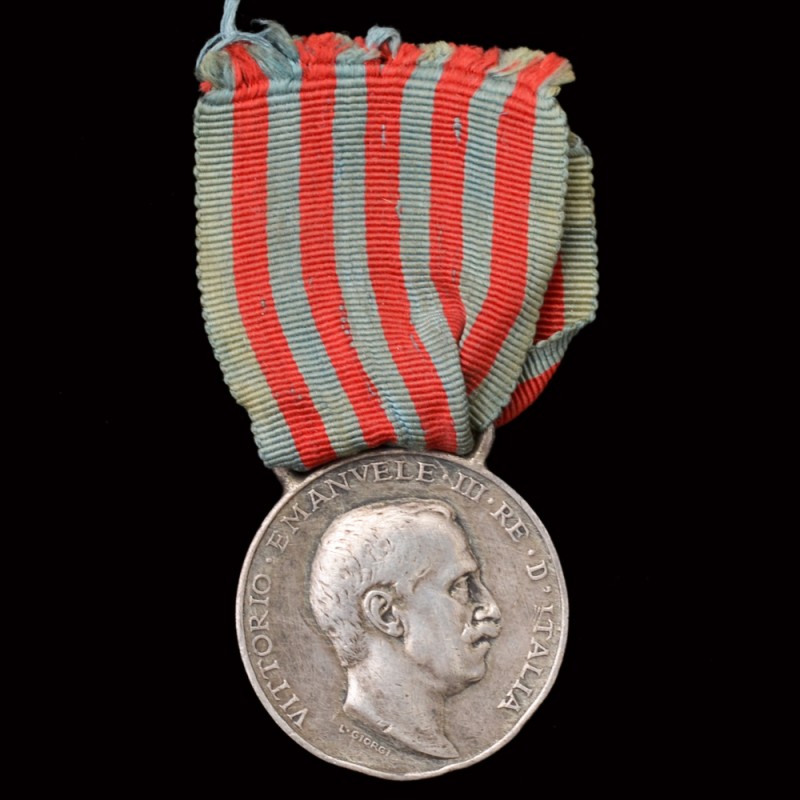 Medal of Victor Emmanuel III model 1939 for the campaign in Libya