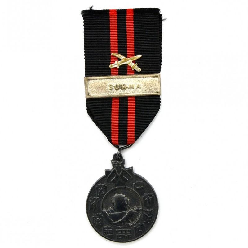 Medal Finnish war of 1939-1940, with strap "Summa" and swords.