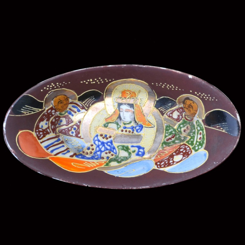 Porcelain fish dish with the Chinese story