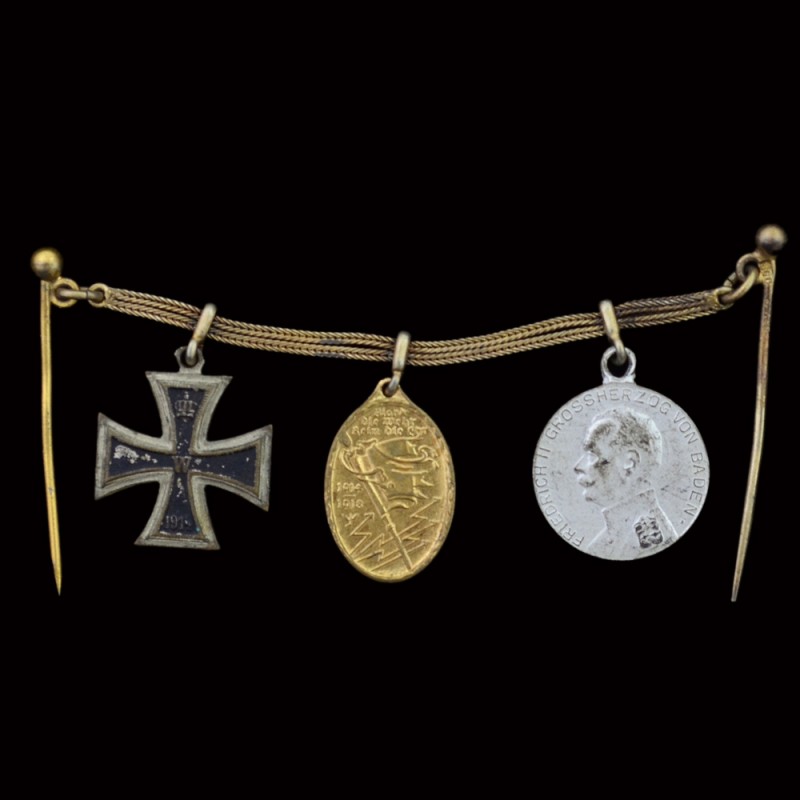 Chain of miniatures Wurttemberg soldier