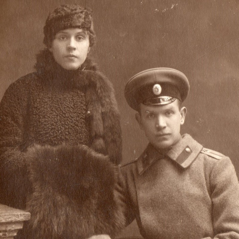 Photo of ensign of artillery V. F. Godlewski and his wife, 1916 – 1917