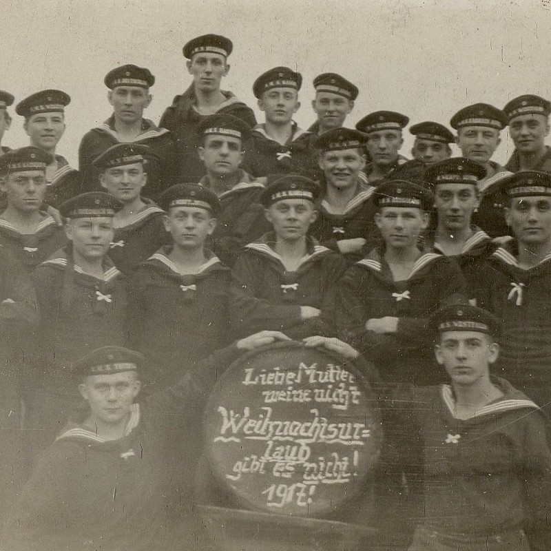 Photo sailors of the German ship