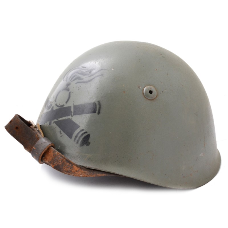 Helmet Italian 1933 with decalo artillery