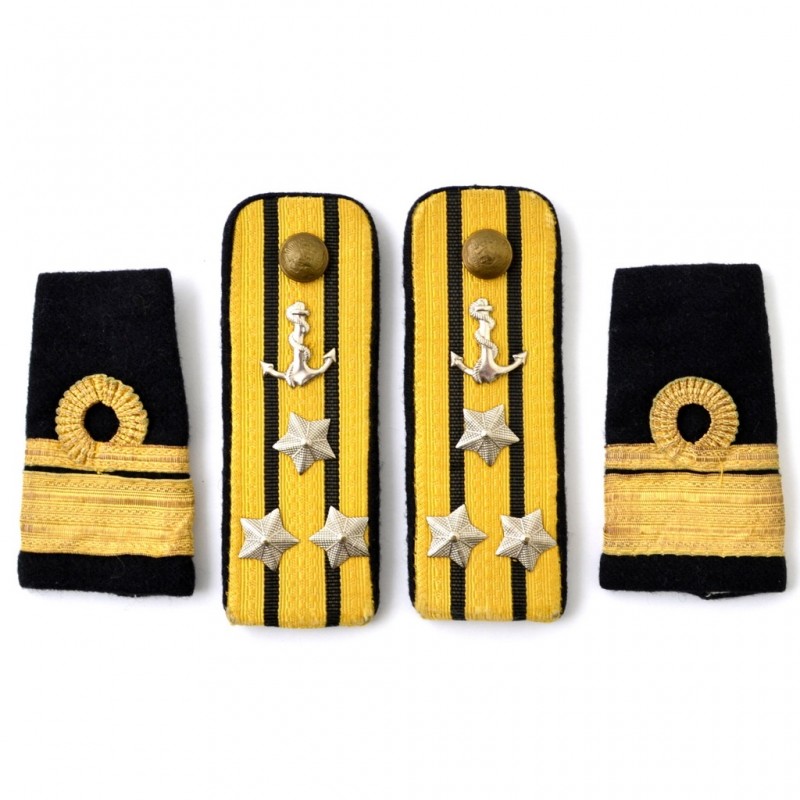 Set of insignia of commander of the Navy of Romania