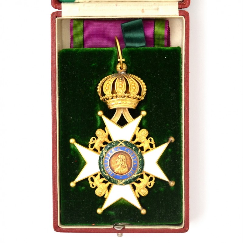 The birth order of the Saxe-Ernestinovo the house 2 degrees in box