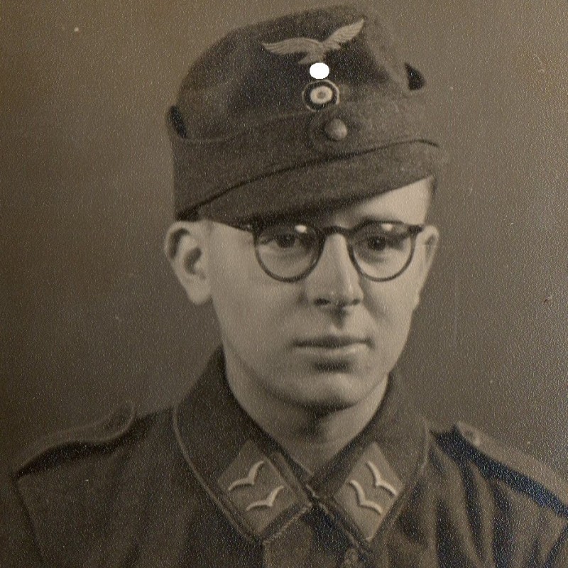 Portrait photo of a Luftwaffe corporal