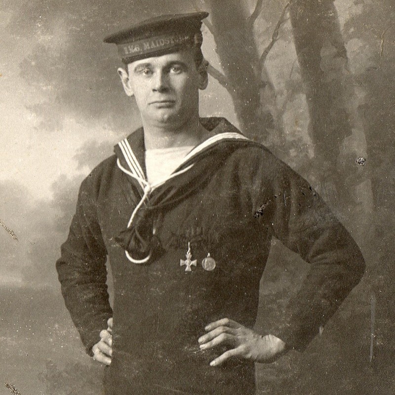 Photo of a sailor of the British submarine flotilla with GC and GM