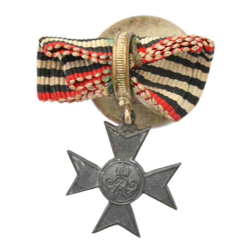 Mini pad with German cross for help in the war