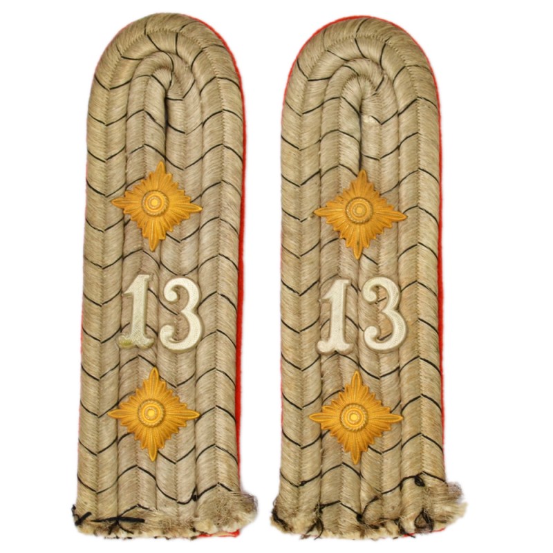 Epaulettes of German captain of the 13th dragoon regiment