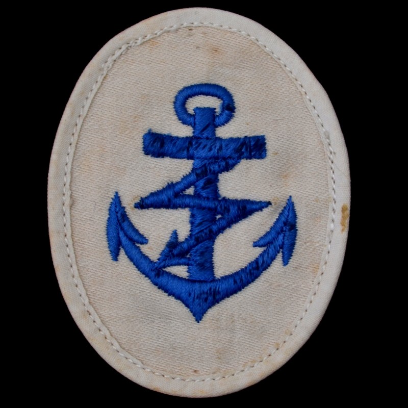 Arm patch on the white uniform of the radio operator of the Kriegsmarine