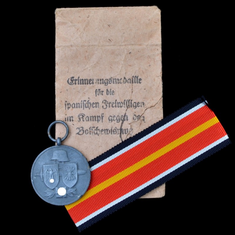 German medal for the Spanish volunteers of the "Blue Division", in an envelope
