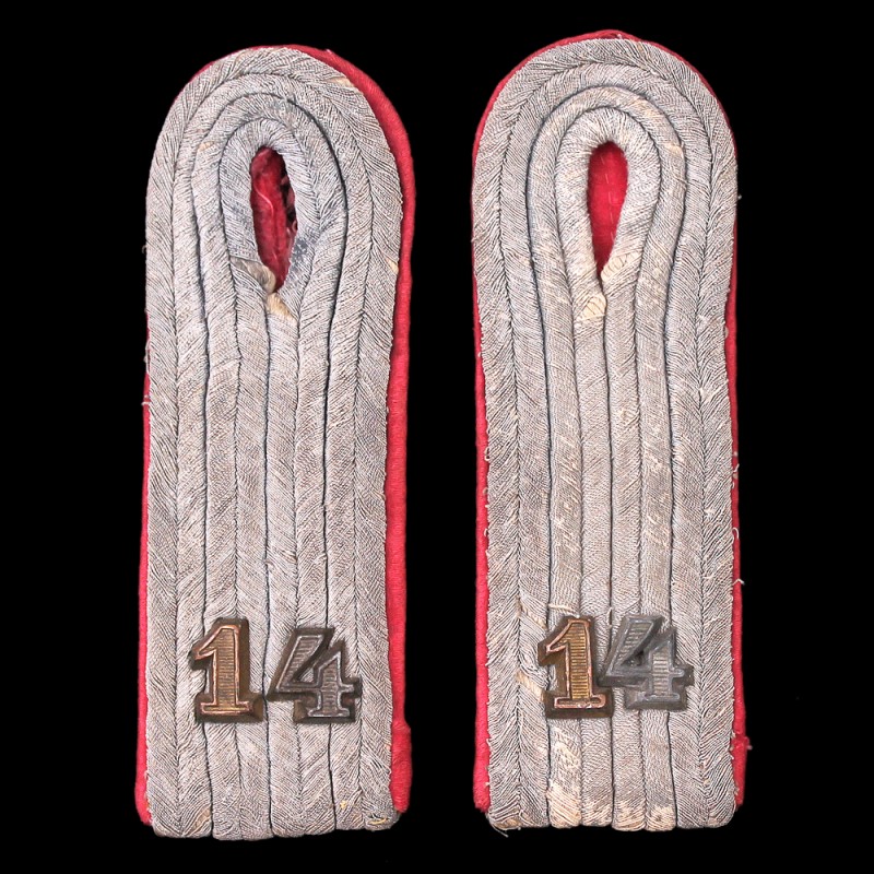Shoulder straps of the lieutenant of the 14th Tank Regiment of the Wehrmacht