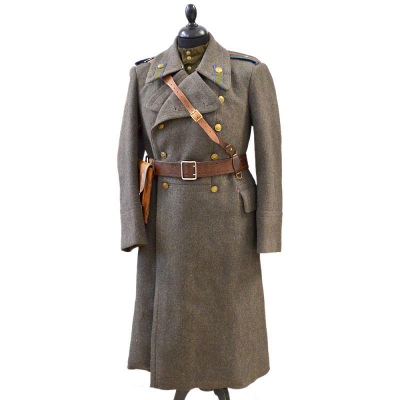 The greatcoat of a second lieutenant of the Red Army Air Force of the 1941 model