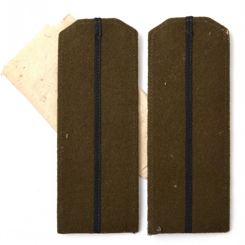 Shoulder straps of the lieutenant staff of the technical service of the SA