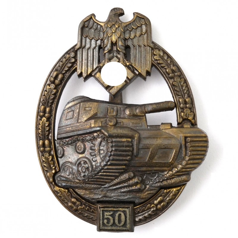 Badge for 50 tank attacks in bronze