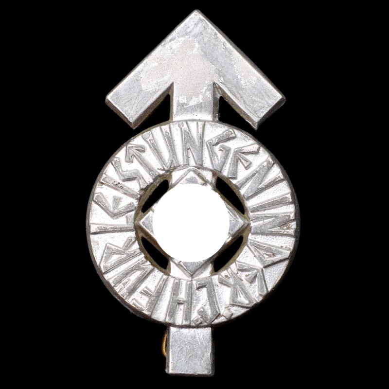 Gold sports badge of the Hitler Youth in silver 