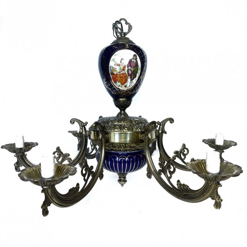 Bronze chandelier for 5 horns with a porcelain base