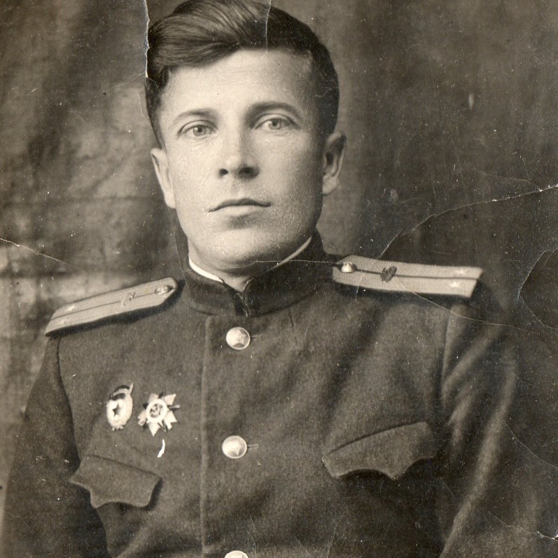 Photo of the guard lieutenant of the ABTV Red Army, 1944