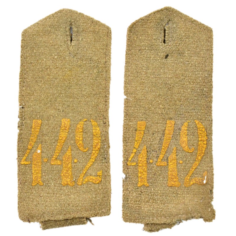 Field shoulder straps of the lower rank of the 442nd infantry Kashinsky regiment