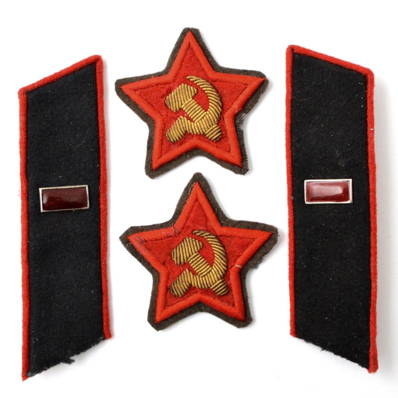 A set of insignia of the senior political instructor of the Red Army artillery of the 1935 model