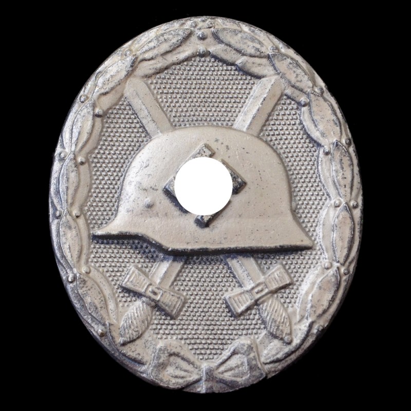 The badge for the wound of the 1939 model, the degree "in silver"