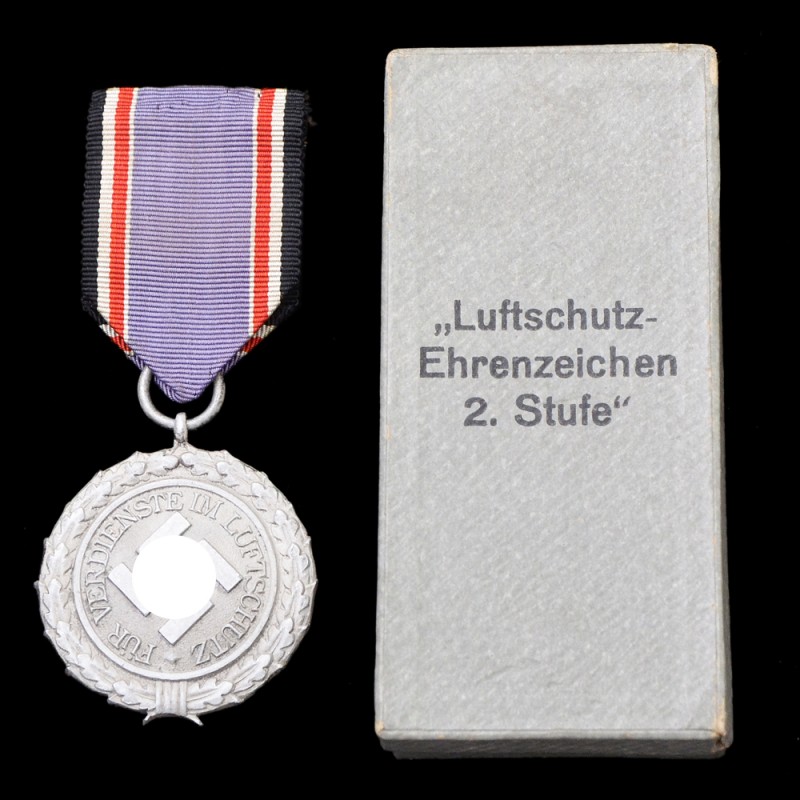 Medal for service in the German Air Defense (Luftschutz) in the original case