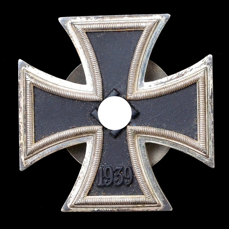 Iron Cross of the 1st class of the 1939 model, brand L52, on the twist