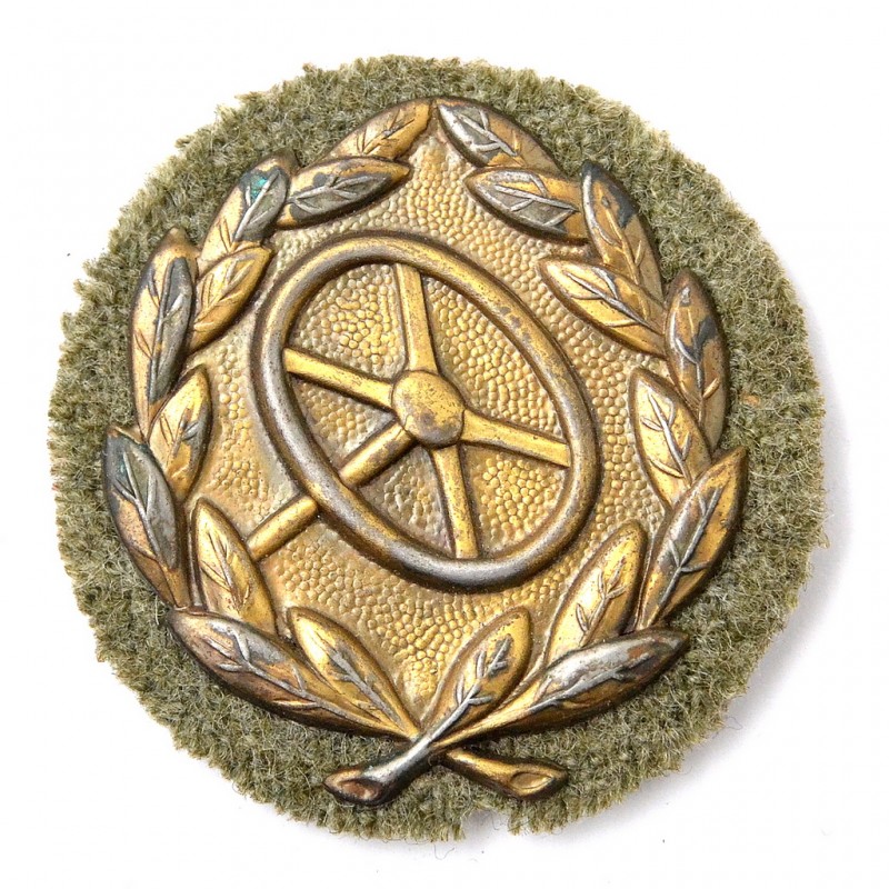 The armband of an experienced driver of the 1942 model, the degree "in gold"