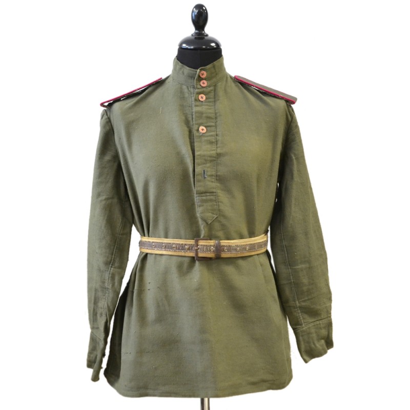 The tunic of the rank and file of the Red Army of the 1943 model, the so-called "bezkarmanka", 1943 (?)