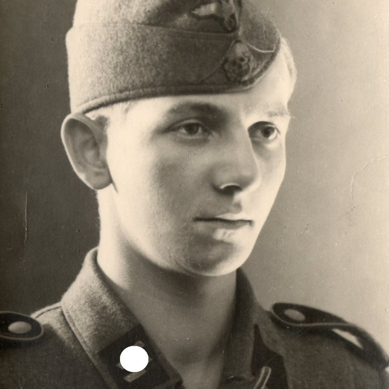 Portrait photo of a private SS