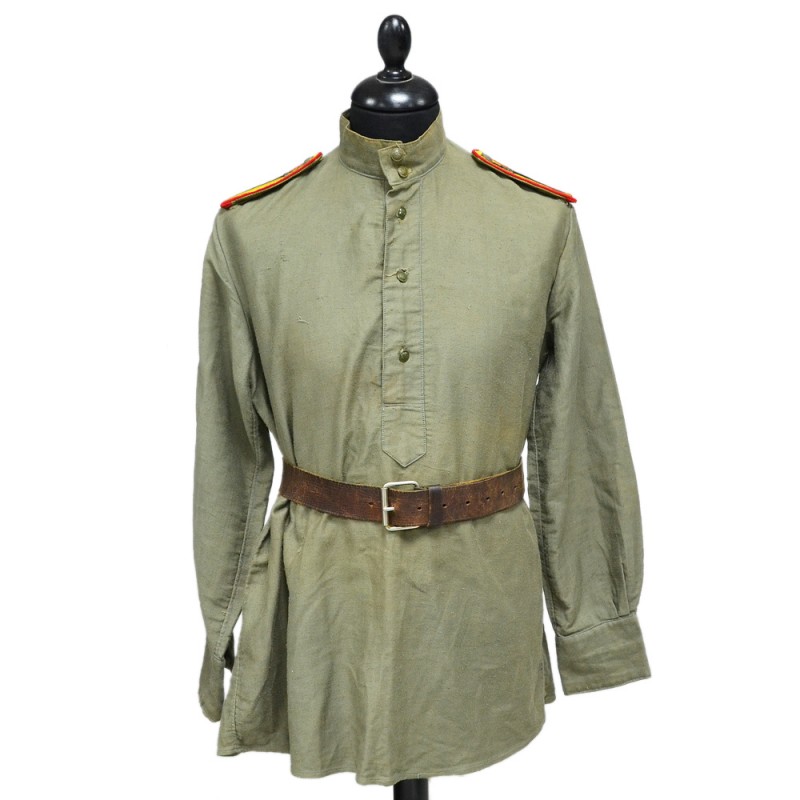 Soldier 's tunic of the 1943 model of a cadet of the artillery special school of the Red Army