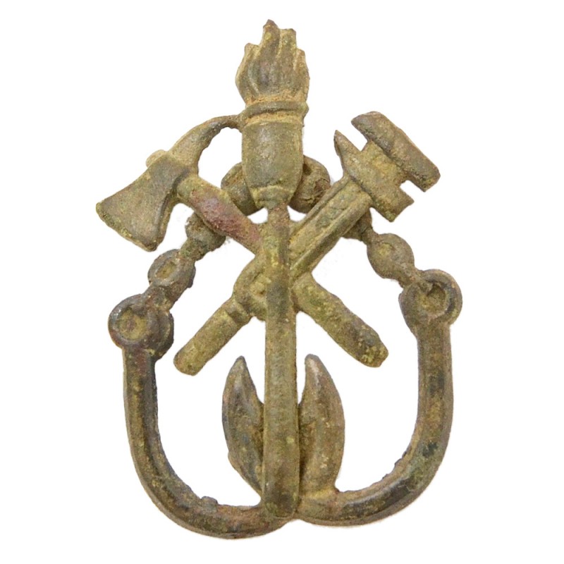  Early lapel badge of fire departments