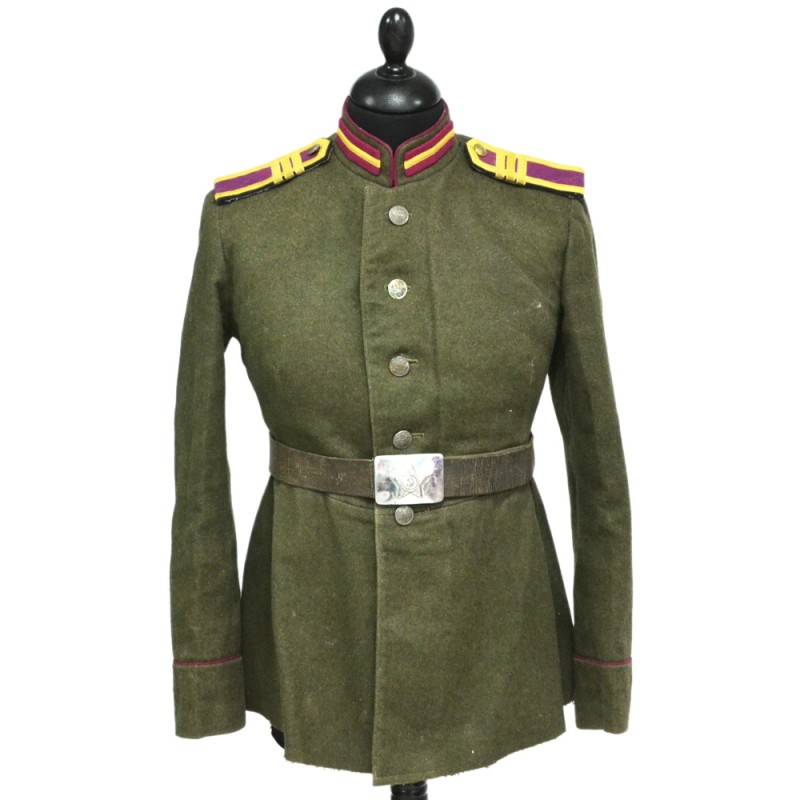 The ceremonial uniform of an infantry school cadet of the 1943 model, 1944