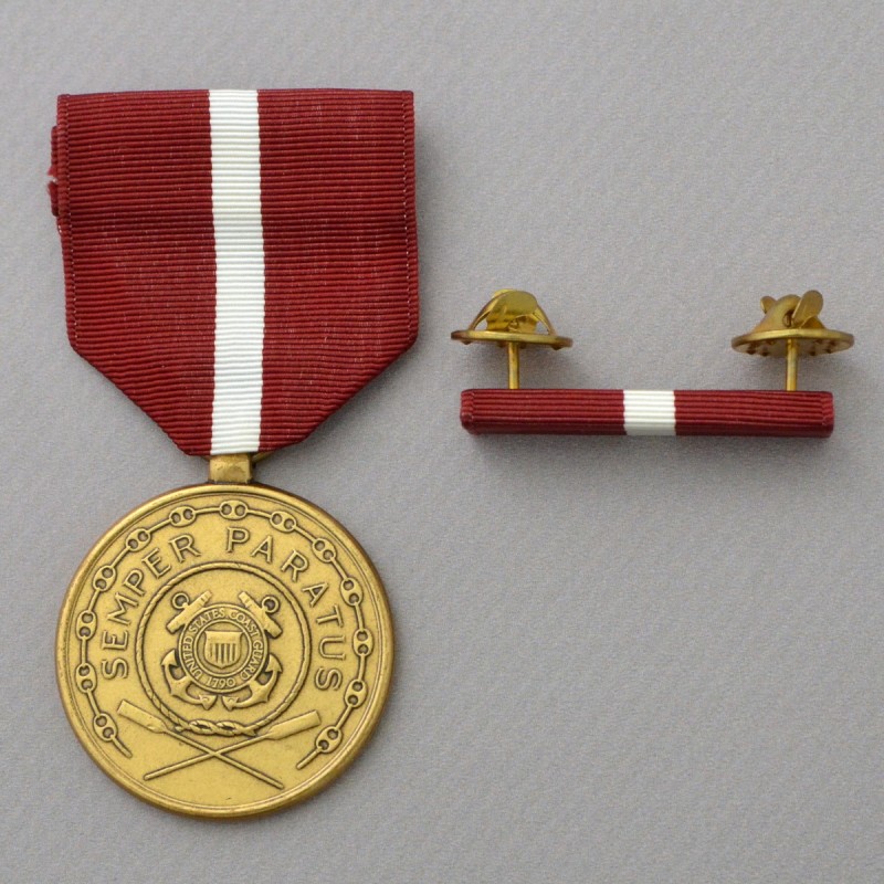 United States Coast Guard Medal for Good Behavior of the 1923 model, type 1, with a bar 