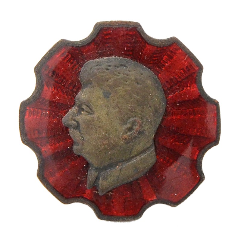 Patriotic badge with the profile of I.V. Stalin