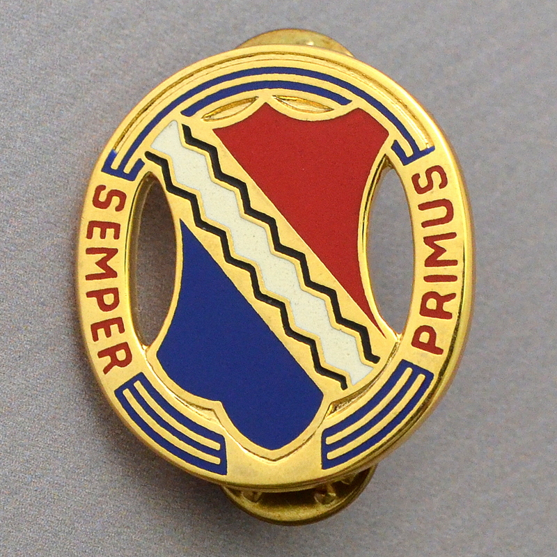 Badge of a serviceman of the 1st Infantry Regiment of the US Army
