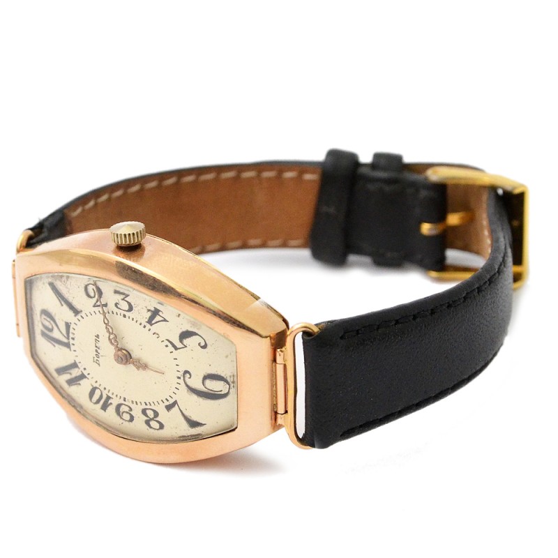Men's gold pre-revolutionary wristwatch "Borel"