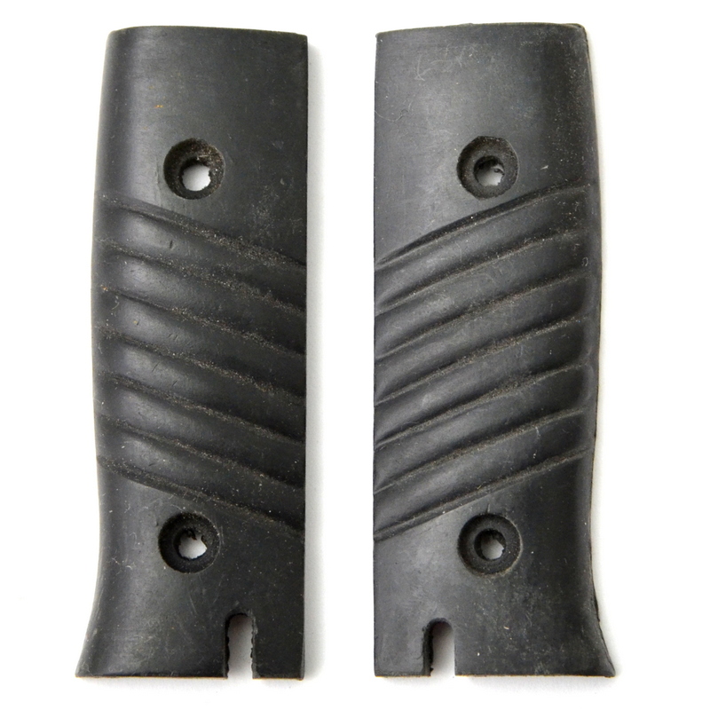 Bakelite cheeks of the handle to the German bayonet K98