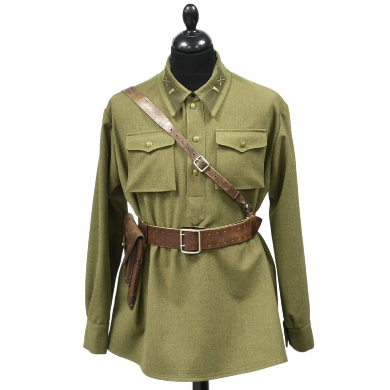 Field tunic of the captain of the Red Army artillery of the 1941 model